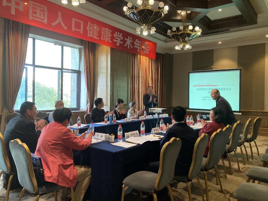 河北省育兒假最新規(guī)定，解讀與影響分析