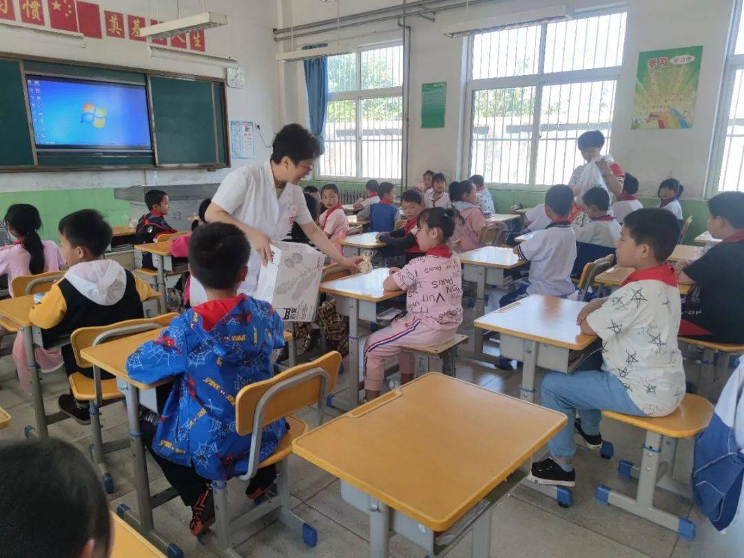 巴中市何長林的最新消息，一位地方領(lǐng)袖的奮斗與成長